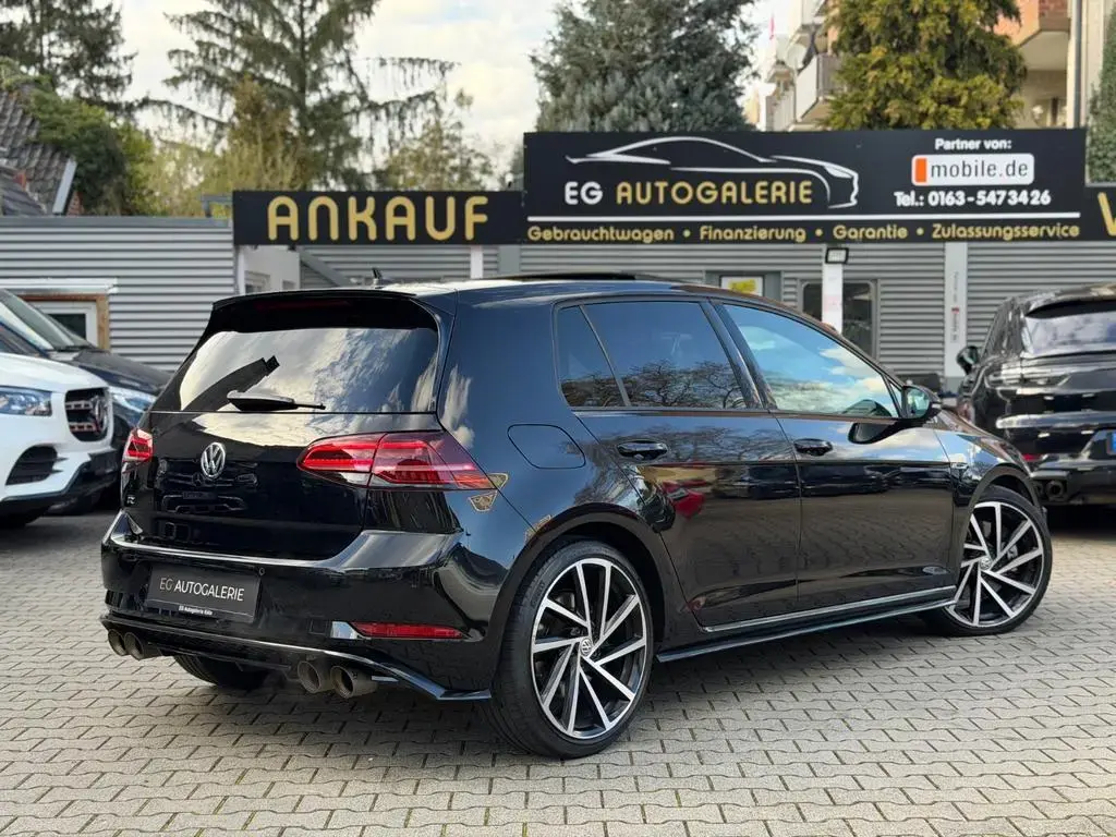 Main__Slider__Photo:Volkswagen Golf VII LimR 4Motion*Akrap.*Pano*DCC*Dynaudio 09/2019-1