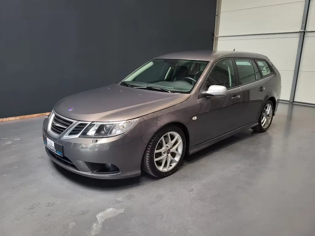 Main__Slider__Photo:Saab 9-3 1.9 TTiD Vector *Xenon| Klima| PDC* 06/2009-0