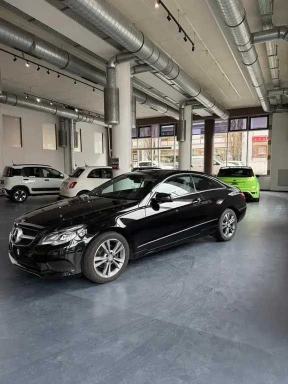 Main__Slider__Photo:Mercedes-Benz Coupe Pano/Stand Hz 11/2014-1