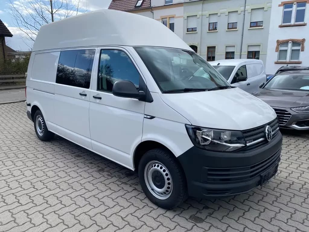 Main__Slider__Photo:Volkswagen Transporter Kasten Hochdach 4Mo/Büro/Camper-Basis 08/2018-0