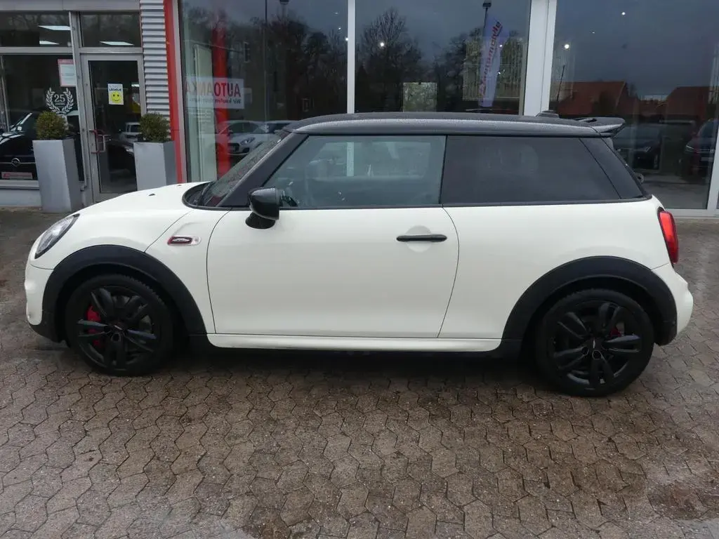 Main__Slider__Photo:MINI John Cooper Works Navi*Head-Up*ab 249€ 07/2020-1