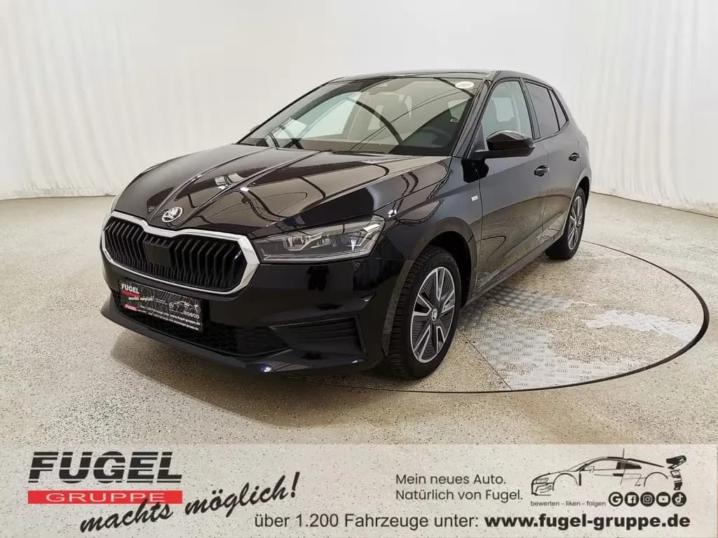 Main__Slider__Photo:Skoda Fabia 1.0 TSI Ambition Tour Winter|LED|Navi|RFK 03/2024-0