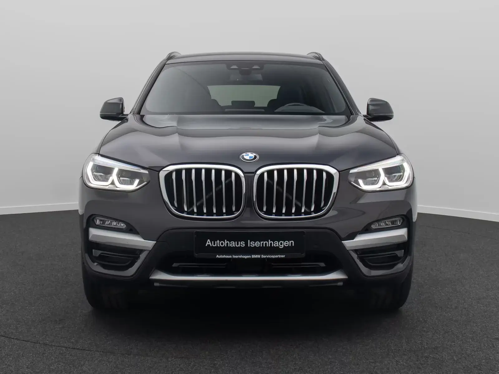 Main__Slider__Photo:BMW X3 01/2019-1