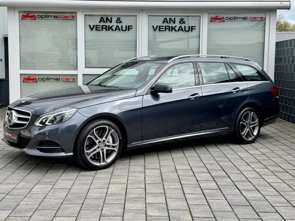 Main__Slider__Photo:Mercedes-Benz E 500 E500 Kombi V8/ACC/STANDHZNG/360°/SITZBELÜFT/AHK 03/2014-0