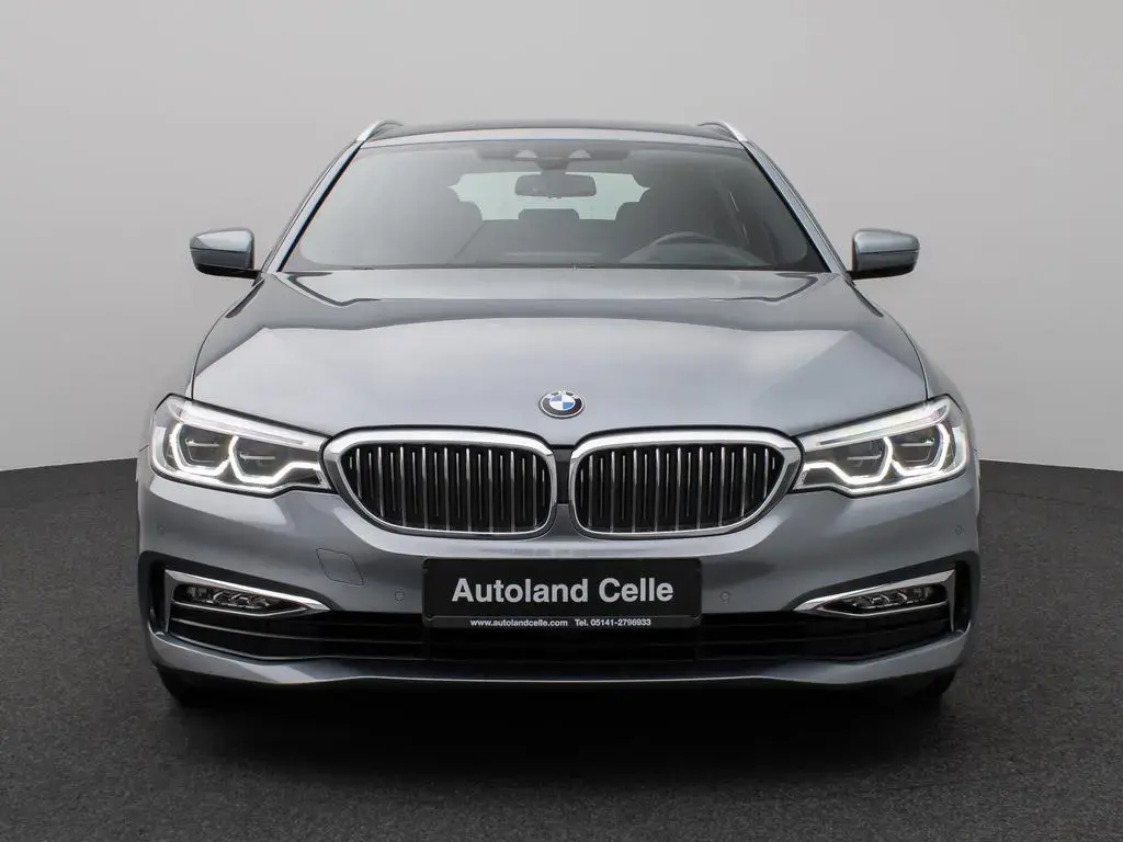 Main__Slider__Photo:BMW 5 Series 540i xD Luxury Line Kamera HUD HiFi Komfort AHK 04/2018-1