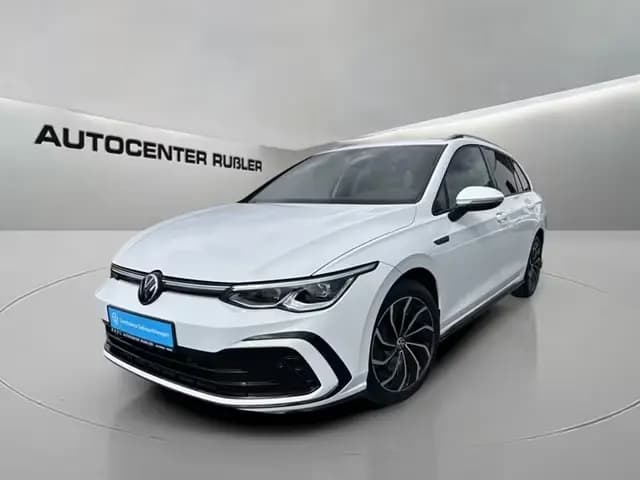 Main__Slider__Photo:Volkswagen Golf VIII Variant R-Line Matrix Pano AHK DCC 08/2022-0