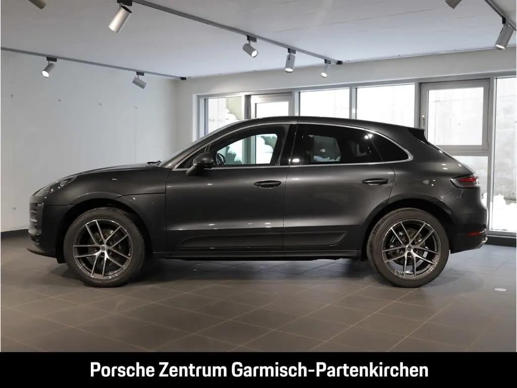 Main__Slider__Photo:Porsche Macan LenkradHZG 360 Kamera 3-Zonen-Klimaautom. 01/2020-0
