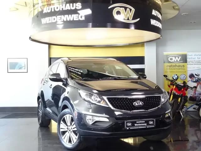 Main__Slider__Photo:Kia Sportage 2.0 Leder Navi Cam PDC Pano erst79342KM 04/2014-0