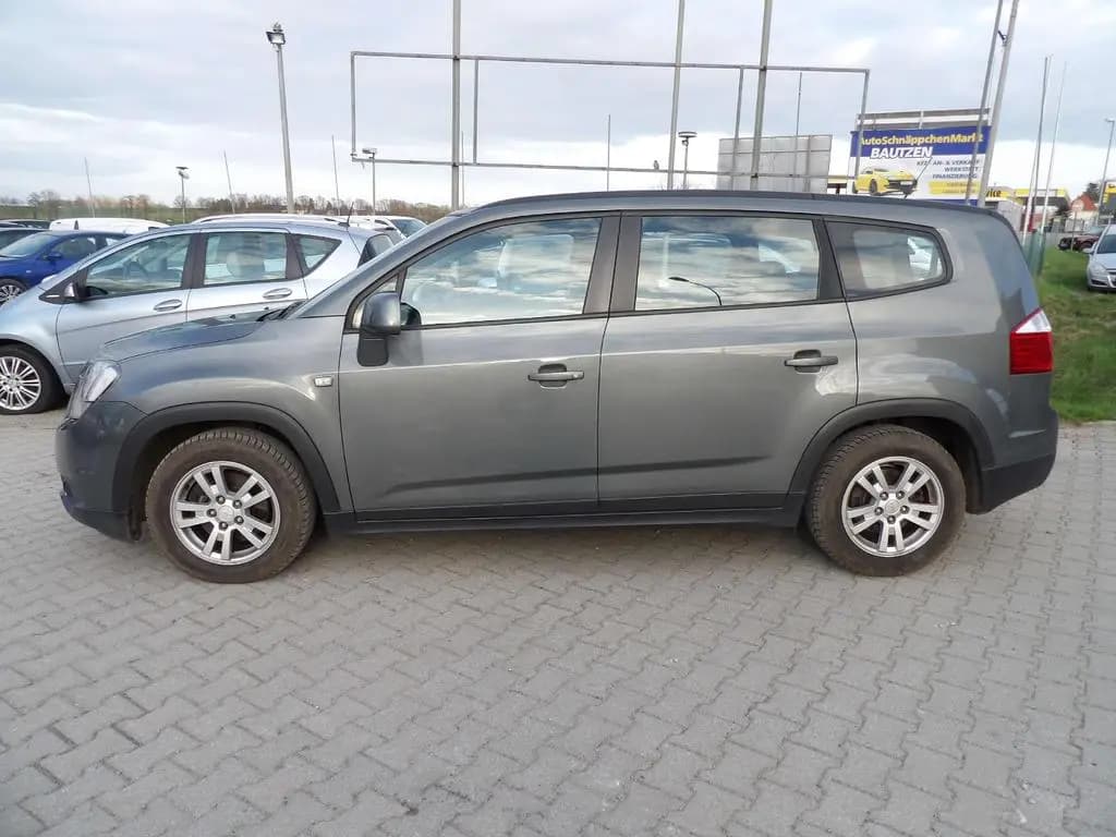 Main__Slider__Photo:Chevrolet Orlando LT+ Klima PDC 7.Sitzer Radio Alu. HU AU 01/2012-0