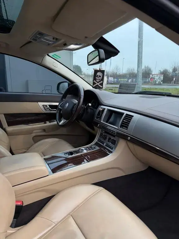 Main__Slider__Photo:Jaguar XF 2012 Disel Luxury neu TUV!!! 03/2012-1