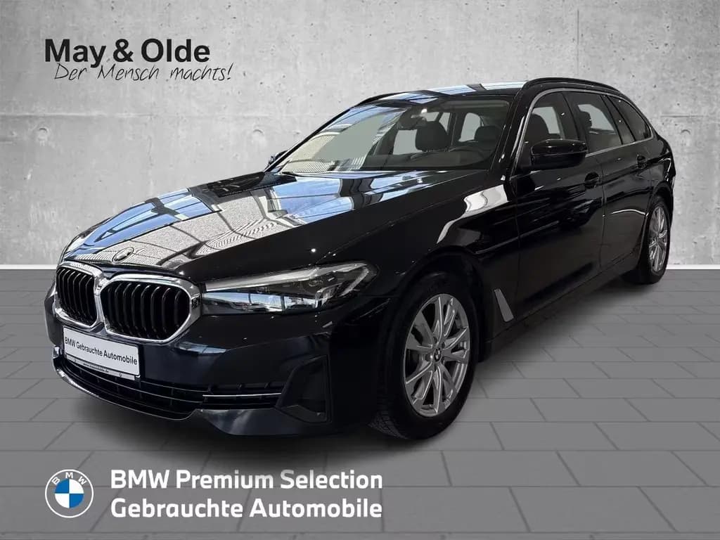 Main__Slider__Photo:BMW 520 d AHK SHZ RFK LED Navi Leder Luftfederung Di 04/2022-0