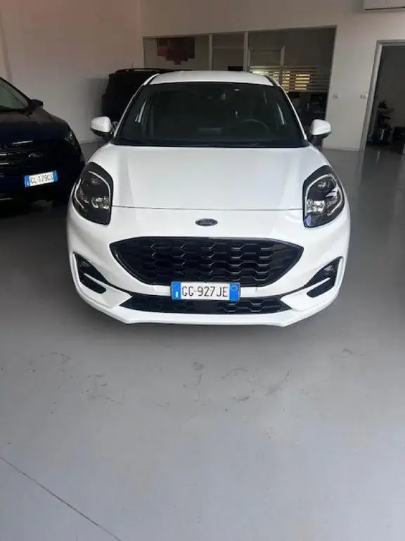 Main__Slider__Photo:Other Ford Puma 1.0 EcoBoost Hybrid 125 CV S&S ST-Line 07/2021-1