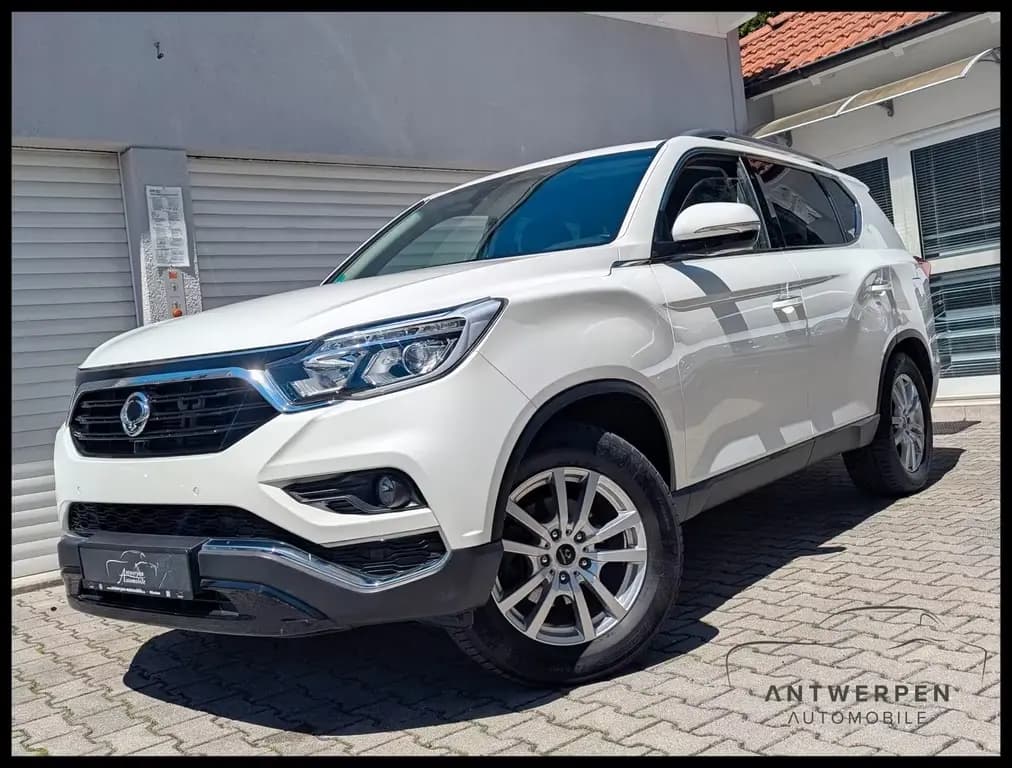 Main__Slider__Photo:Ssangyong REXTON *2.2*Quartz*4WD*Navi*Leder*AHK*MwSt*1HD* 04/2019-0