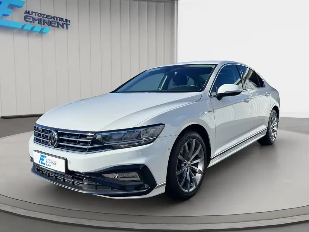 Main__Slider__Photo:Volkswagen Passat 2.0 TSI DSG R-line Kamera Navi LED-S. 05/2020-0