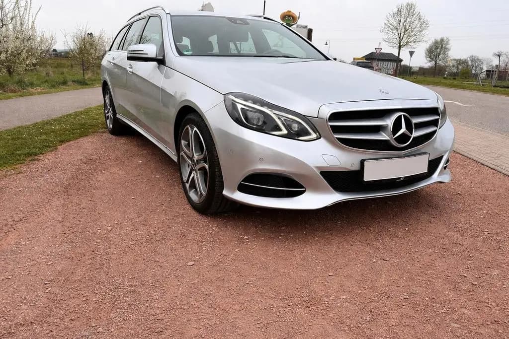 Main__Slider__Photo:Mercedes-Benz E-Class 400 T ELEGANCE ELEGANCE 10/2014-0