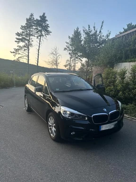 Main__Slider__Photo:BMW 2 Series 218 Active Tourer 218i - 07/2015-0