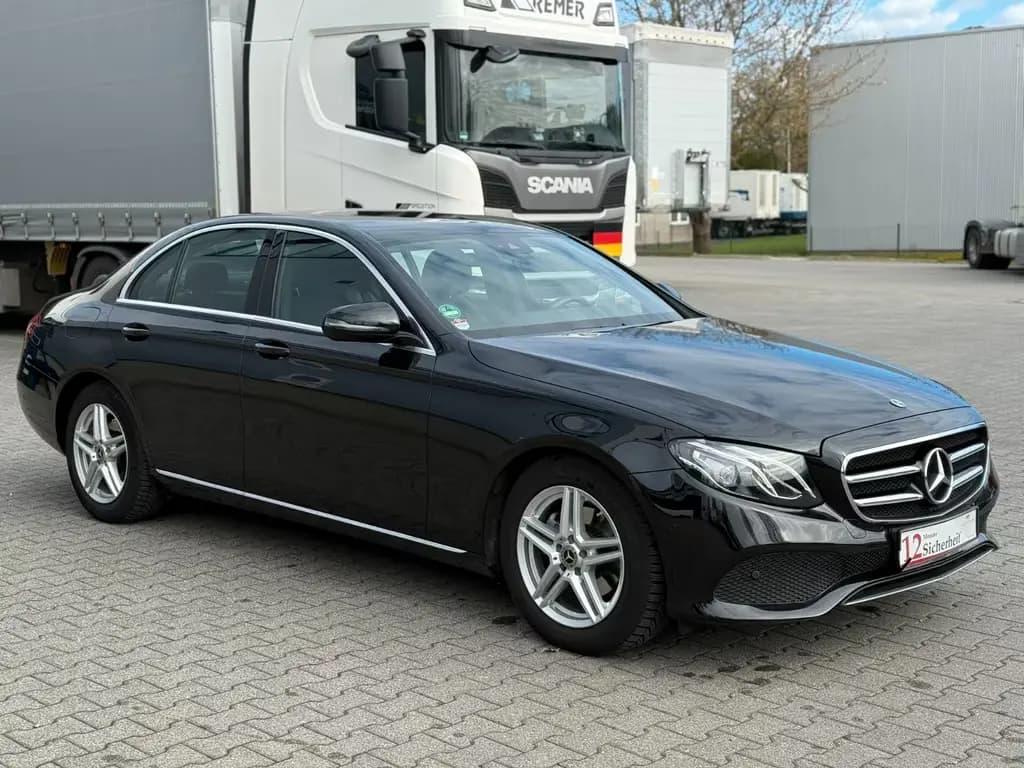 Main__Slider__Photo:Mercedes-Benz E-Class 200*Avantgarde*Keyless*Spurhalteass.*Garantie* 12/2018-0