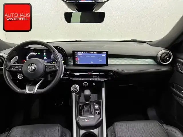 Main__Slider__Photo:Alfa Romeo Tonale 1.5 VGT Hybrid VELOCE PANO+20Z+SITZKLIMA+ 09/2024-1