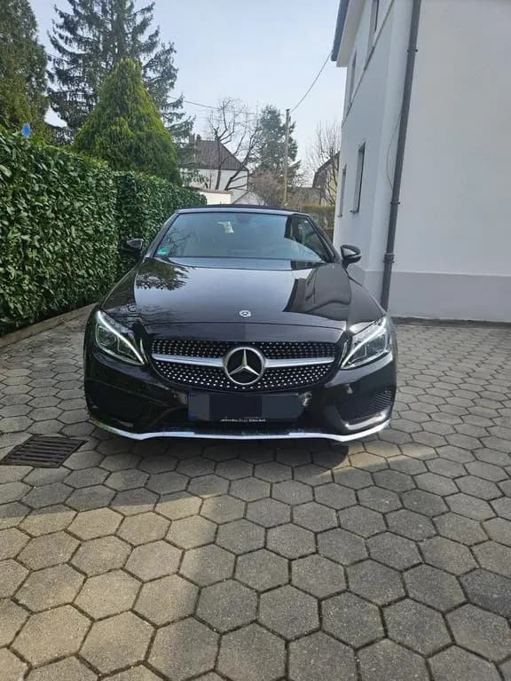 Main__Slider__Photo:Mercedes-Benz C-Class 180 Autom. - 03/2018-0