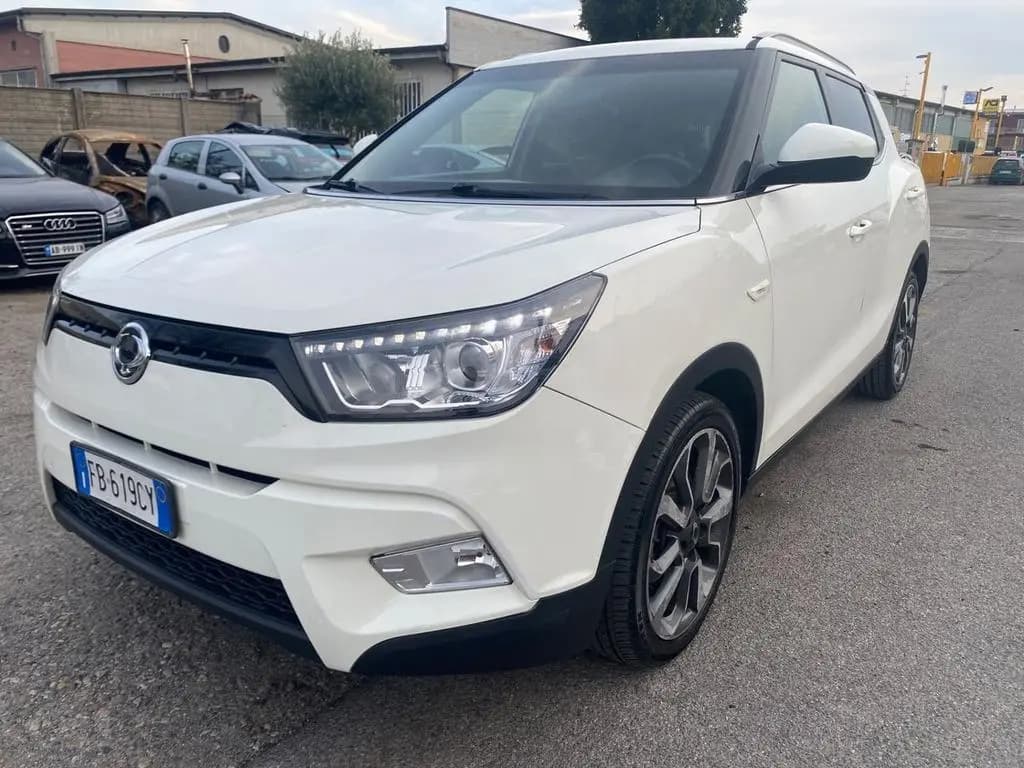 Main__Slider__Photo:Ssangyong Tivoli 1.6d 2WD Go 10/2015-0