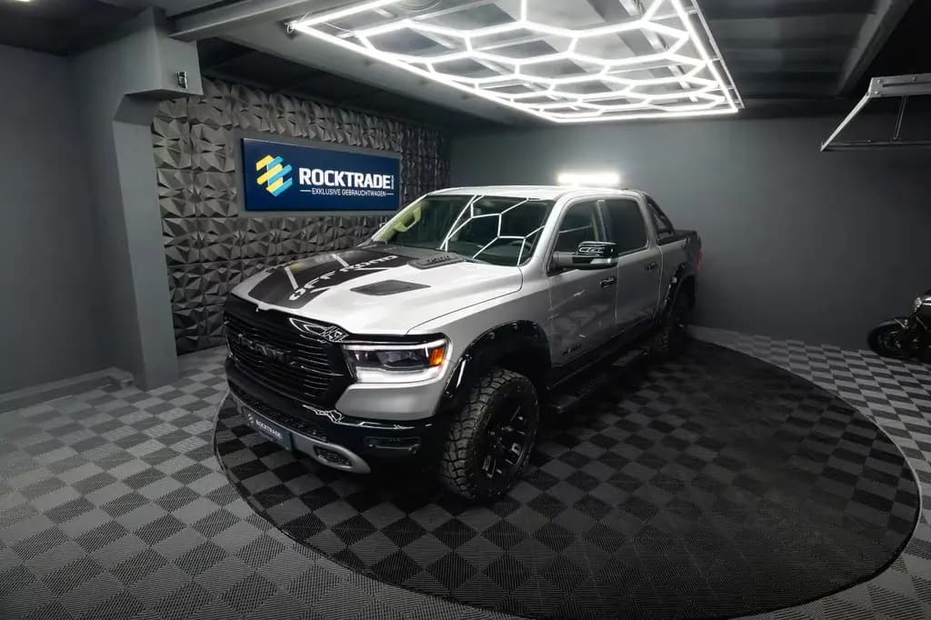 Main__Slider__Photo:Dodge RAM 5.7 V8 HEMI 4x4 NIGHT-Edition LARAMIE *LED* 07/2019-0