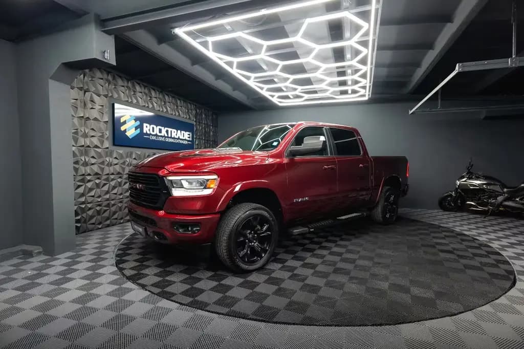 Main__Slider__Photo:Dodge RAM 5.7 V8 HEMI 4x4 NIGHT-Edition LARAMIE Sport 07/2021-0