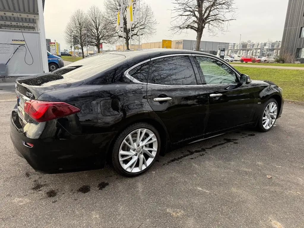 Main__Slider__Photo:Infiniti Q70 2.2D Premium Executive Auto Premium Exec... 07/2016-0