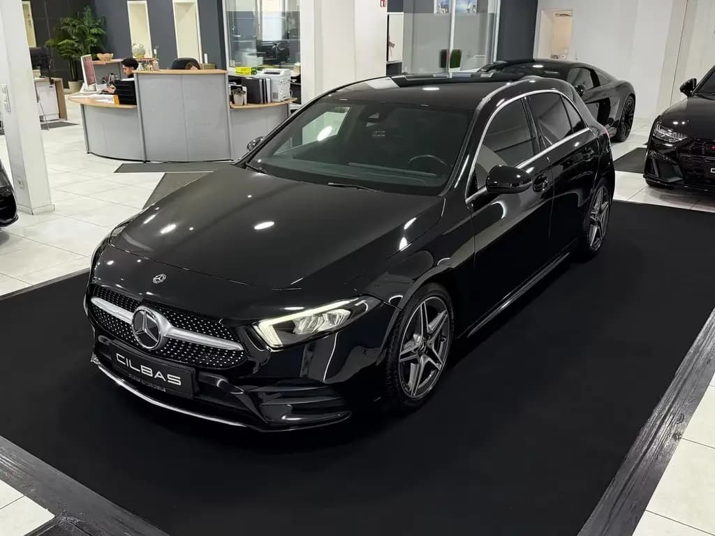 Main__Slider__Photo:Mercedes-Benz A 200 7G AMG-LINE*RÜCKFAHRKAMERA*LED*SPURH*MBUX* 09/2018-0