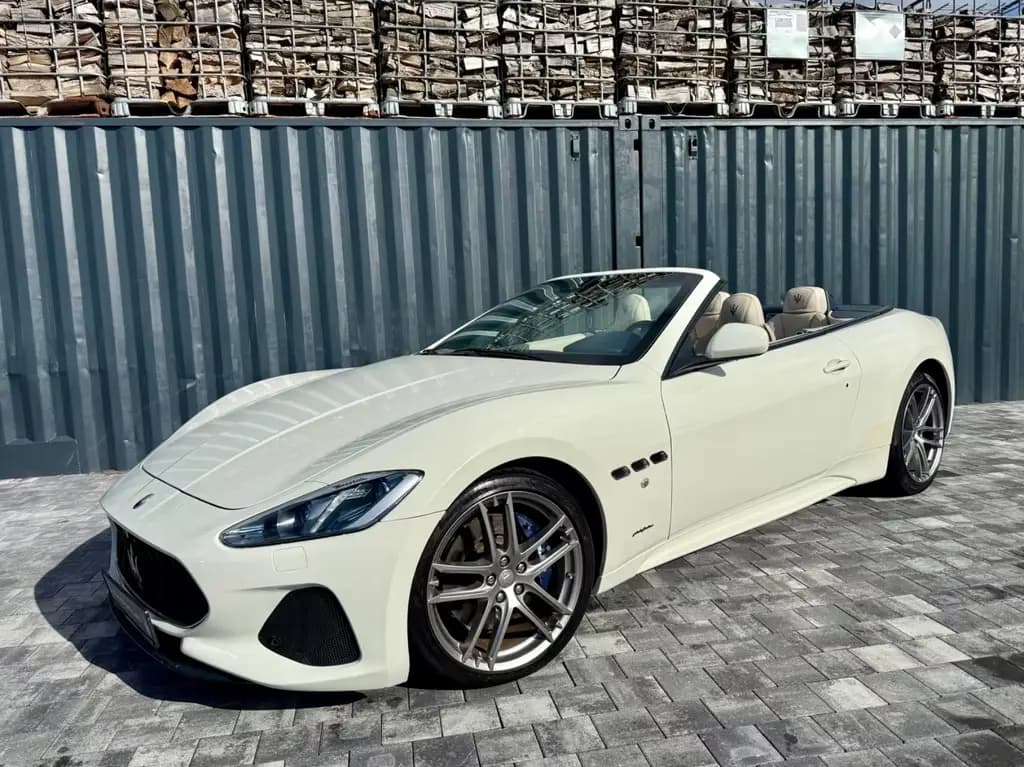 Main__Slider__Photo:Maserati GranCabrio 4.7 V8 Sport Automatik H&K MC Carplay 11/2019-0