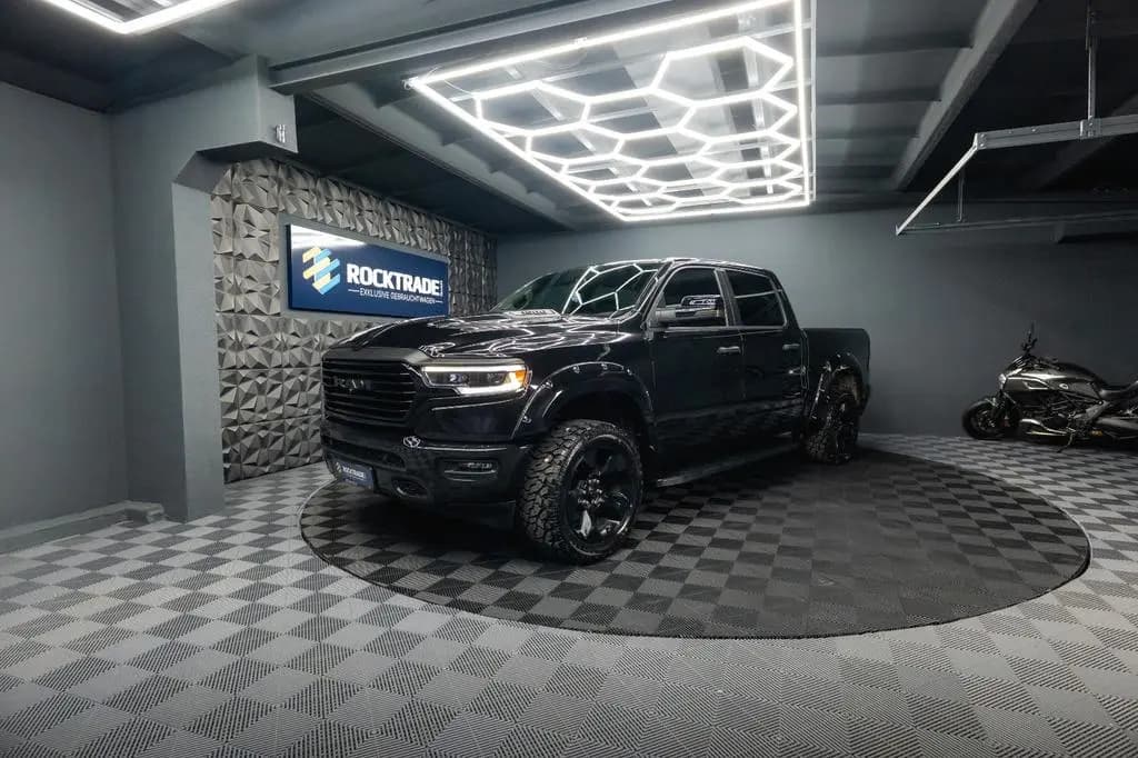 Main__Slider__Photo:Dodge RAM 3.6 V6 4x4 OFFROAD LARAMIE BLACK EDITION LED 07/2024-0