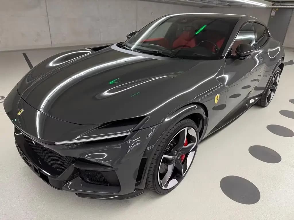 Main__Slider__Photo:Ferrari Purosangue Carbon/Panorama/MY26/Massage 03/2026-0