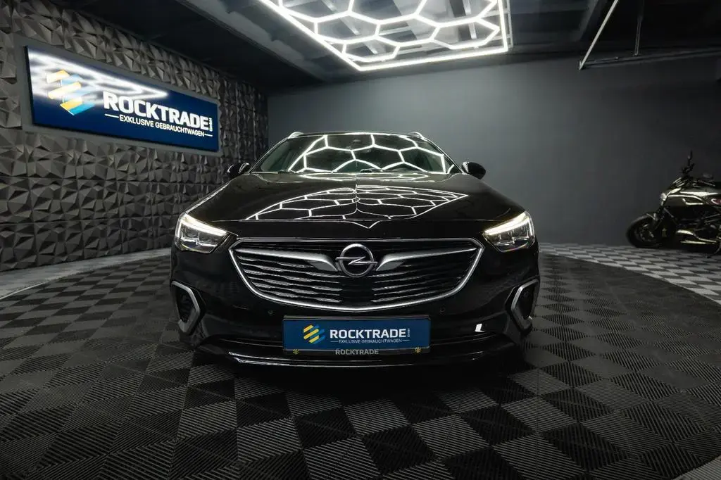 Main__Slider__Photo:Opel Insignia B Sports Tourer GSi 4x4 *ACC*LED*HU*DAB 01/2018-1