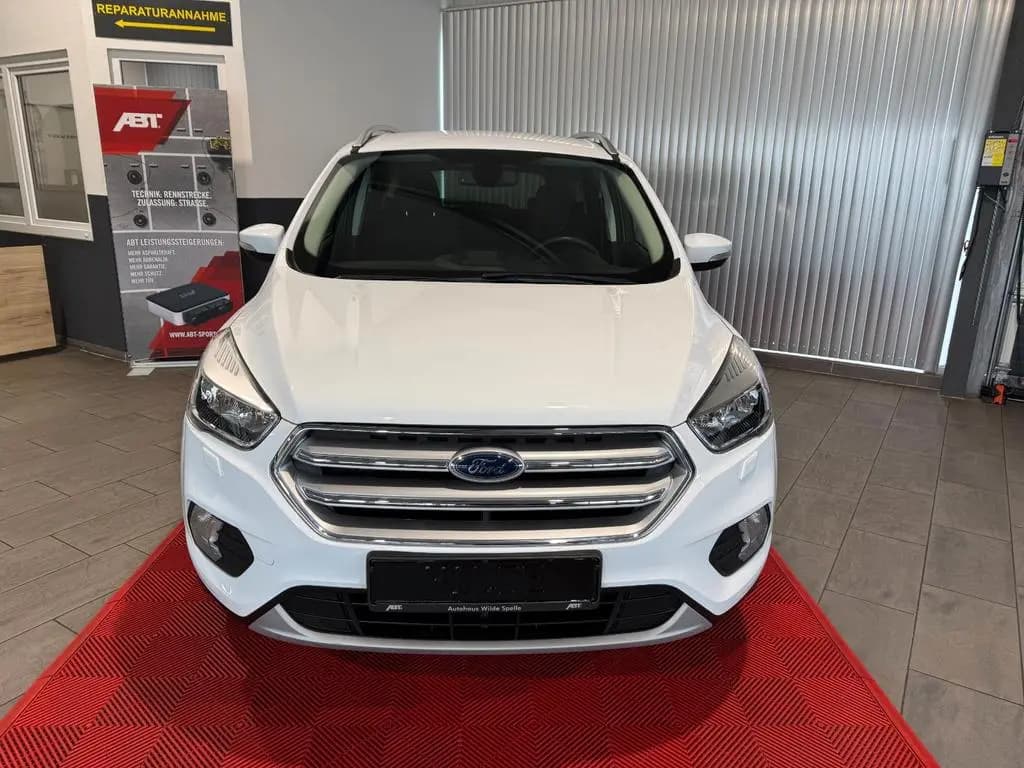 Main__Slider__Photo:Ford Kuga PDC LED Notbrems Sitzheizung 12/2019-0