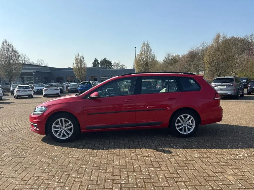 Main__Slider__Photo:Volkswagen Golf VII Comfortline 1.0 TSI BMT+AHK+ACC+GJR+ 05/2017-1