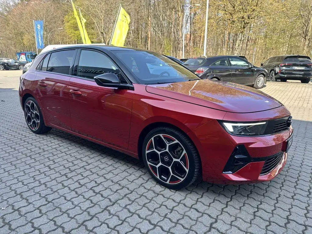 Main__Slider__Photo:Opel Astra Plug-In-Hybrid GS Line +AHK+RFK+ 04/2022-1