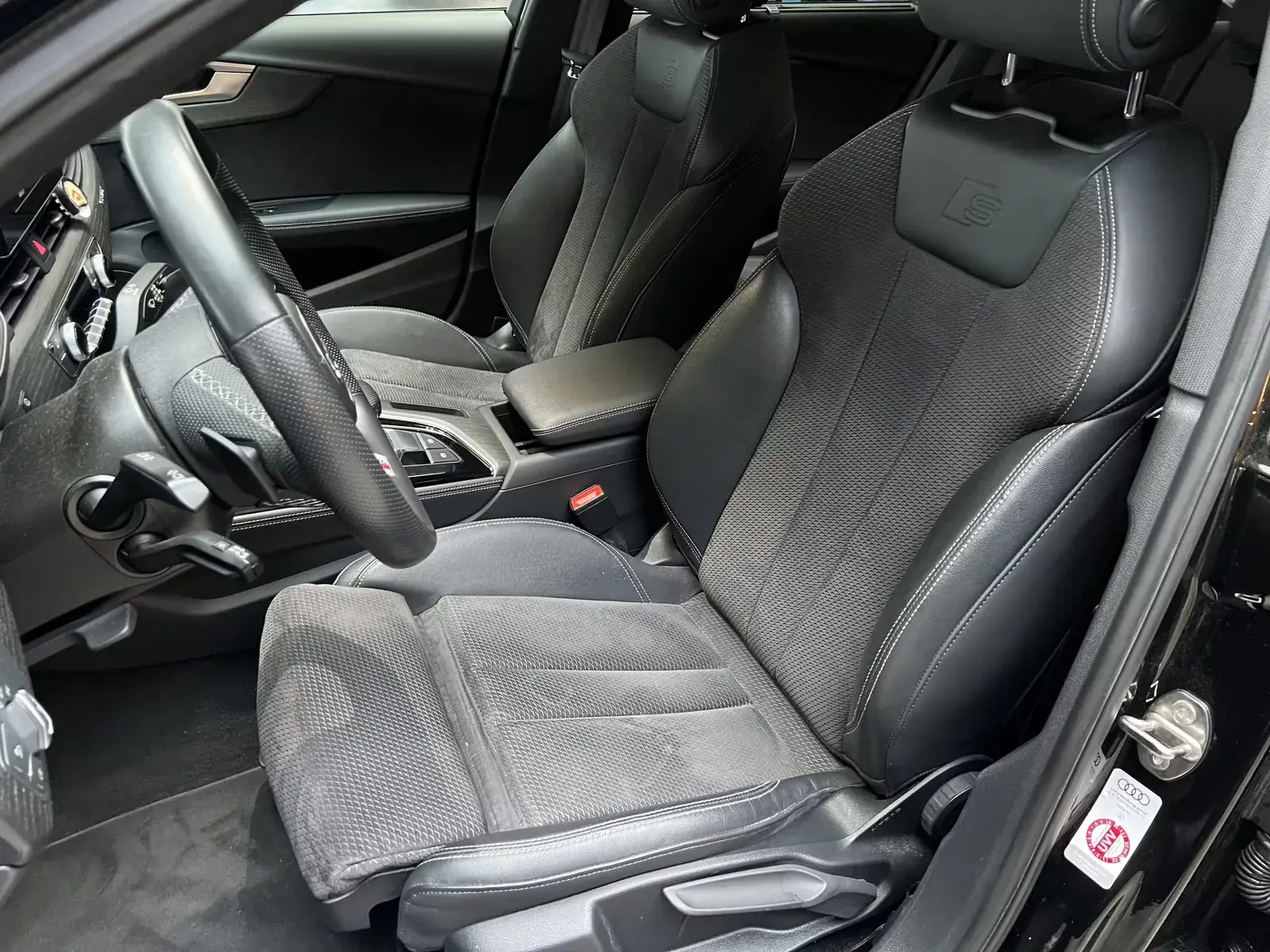 Main__Slider__Photo:Audi A4 03/2021-1
