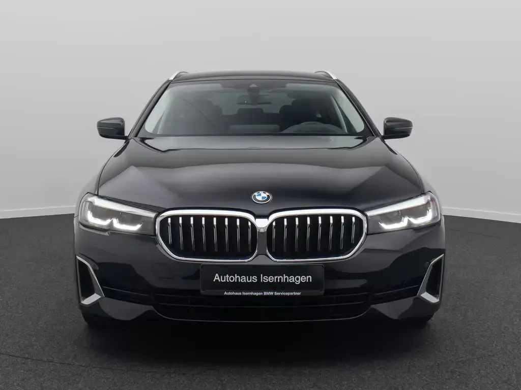 Main__Slider__Photo:BMW 5 Series 530d xD Luxury Line DAB HUD Kamera Sport Alarm 11/2022-1