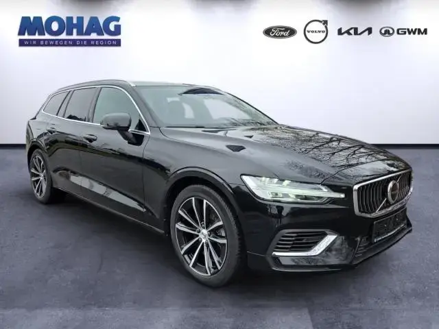 Main__Slider__Photo:Volvo V60 T6 Core Plug-In Hybrid AWD mit  Kamera,Navi, 10/2022-1