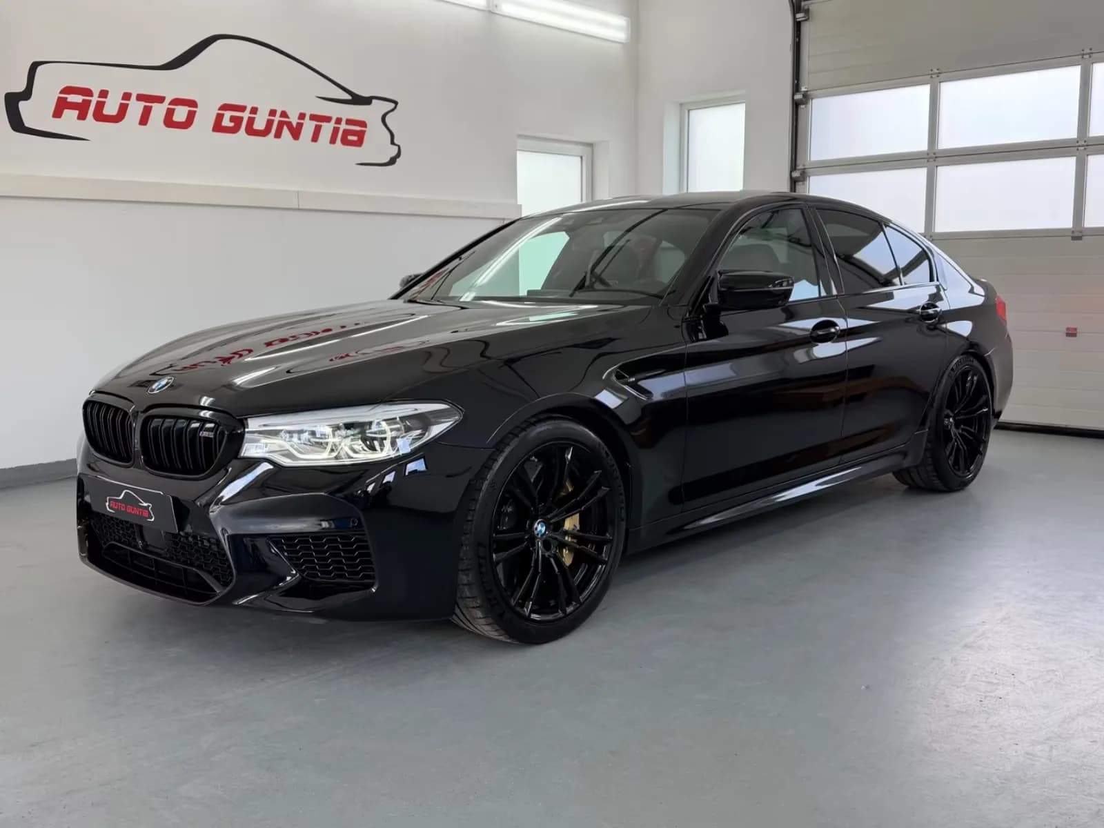 Main__Slider__Photo:BMW M5 05/2019-0