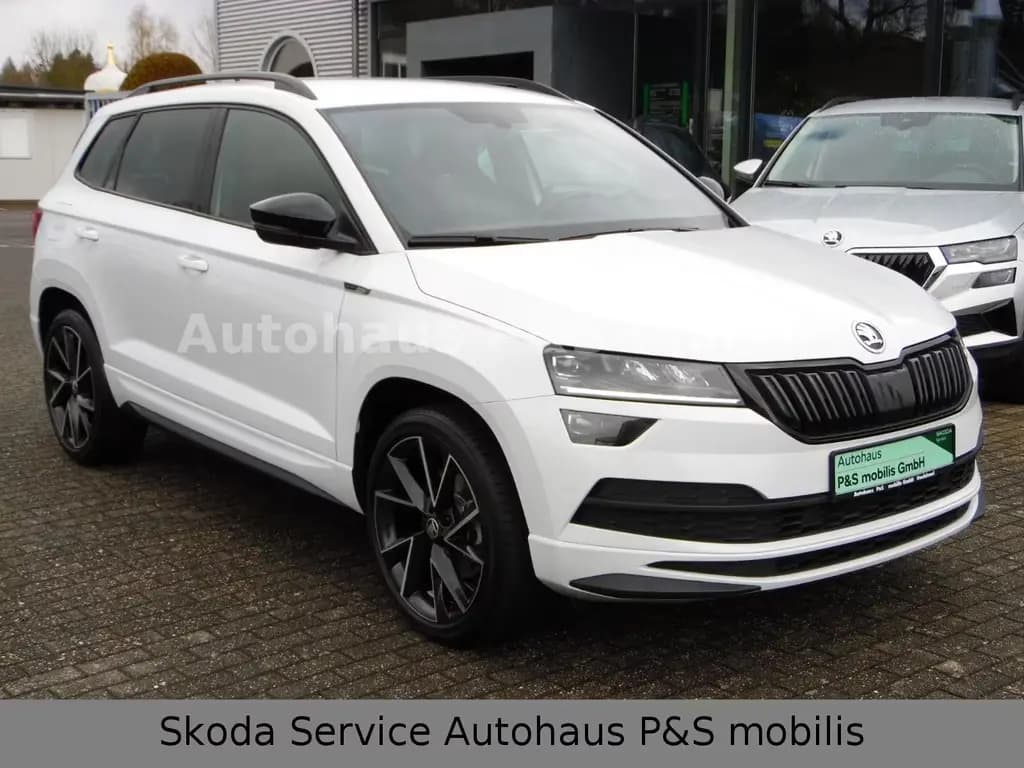 Main__Slider__Photo:Skoda Karoq Sportline 2.0TSI DSG 4x4 140kW 03/2021-0