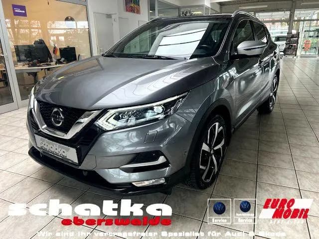 Main__Slider__Photo:Nissan Qashqai Tekna+Autom,Navi,Pano,AHK,LED,Leder,Bose 03/2019-0