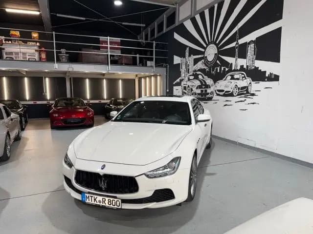 Main__Slider__Photo:Maserati Ghibli /2.Hand / 134tkm/3.0L/Tüv neu 09/2016-0