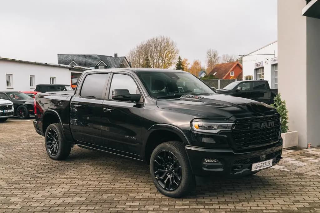 Main__Slider__Photo:Dodge RAM MY26 1500 Limited Night - 5,7l V8 HEMI ! null-0