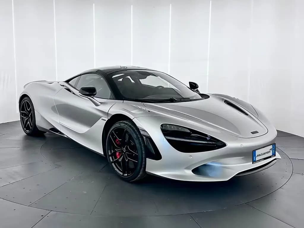 Main__Slider__Photo:McLaren 750S Coupe MY27 - McLaren Milano 03/2026-0