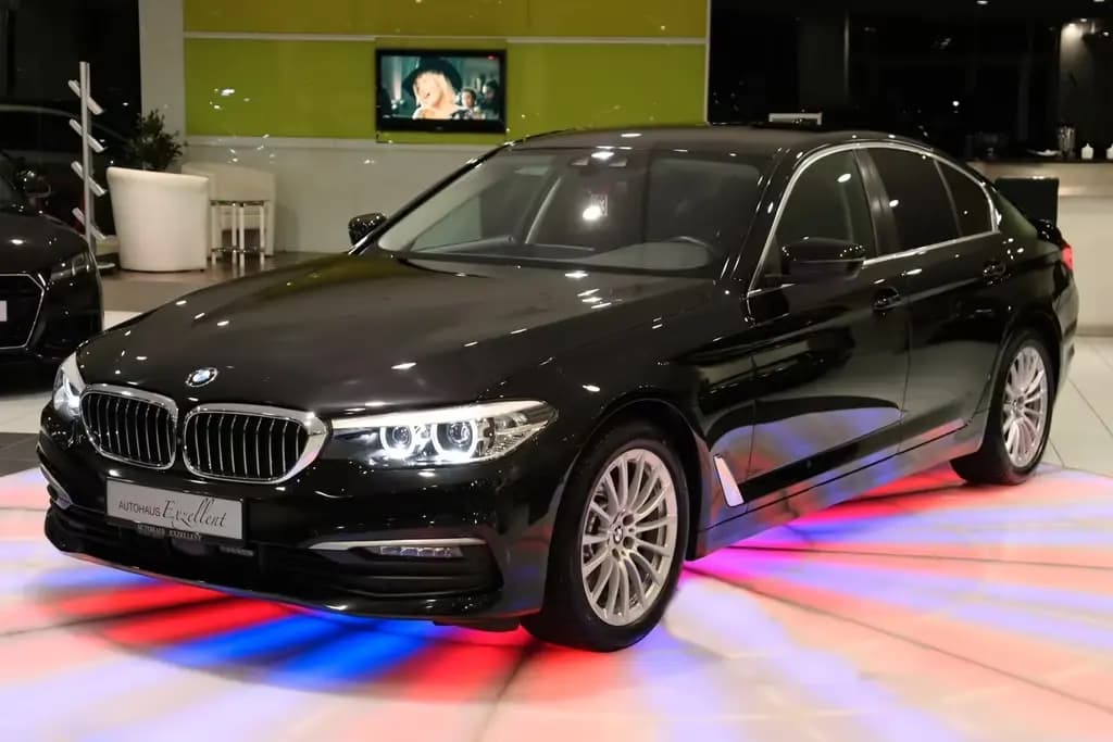 Main__Slider__Photo:BMW 5 Series 520d Limousine*1HD*ALU*NAVI*PDC*SHZ*LED*TEMPOMAT 09/2019-0