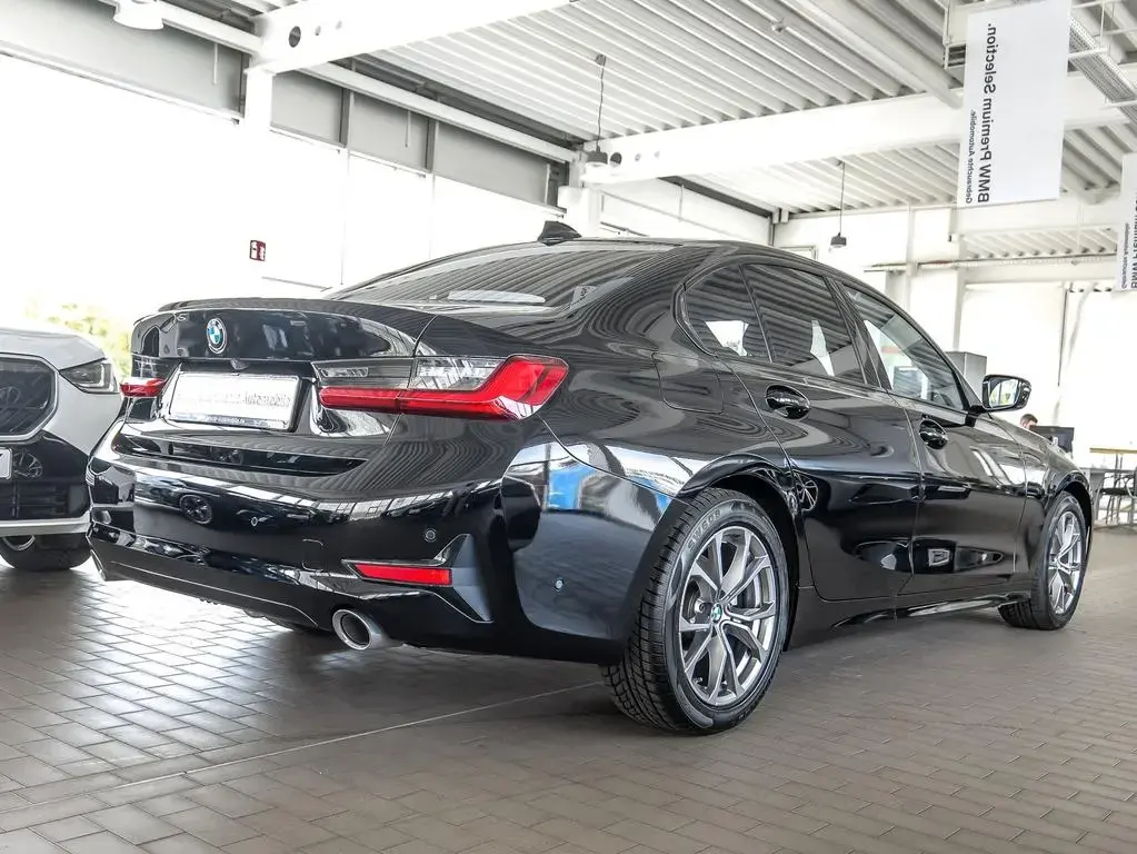Main__Slider__Photo:BMW 3 Series 320d Sport Line AHK LED Navi Hifi Kamera 02/2022-1