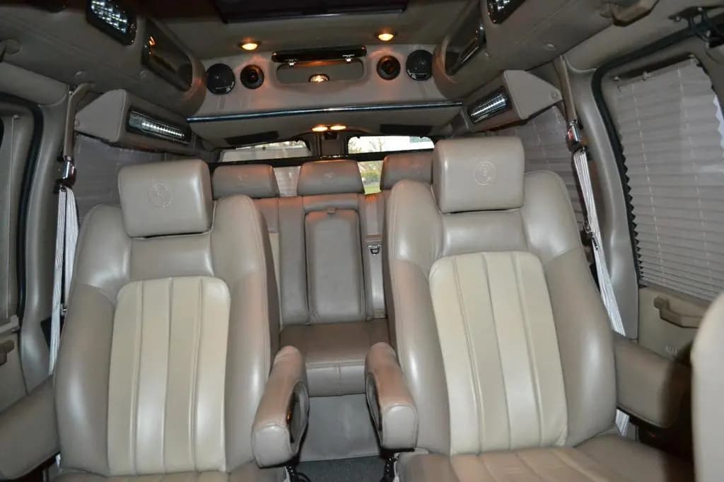 Main__Slider__Photo:GMC Savana Express 5,3l V8 Explorer Limited SE 10/2014-0