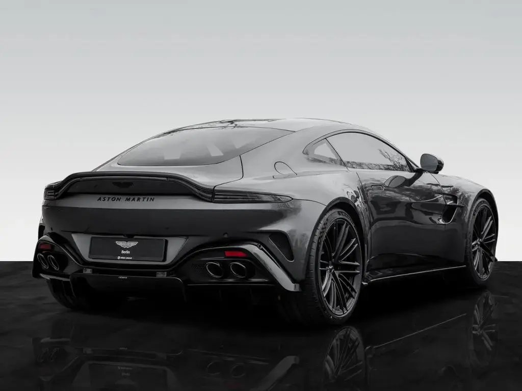 Main__Slider__Photo:Aston Martin V8 Vantage | B&W Audio | Carbon Interior 02/2025-1