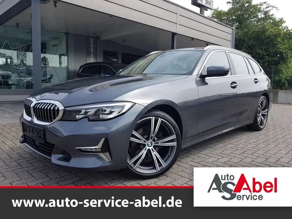 Main__Slider__Photo:BMW 320 d xDrive TOURING LUXURY LINE LIVE PROF FREUDE 10/2021-0