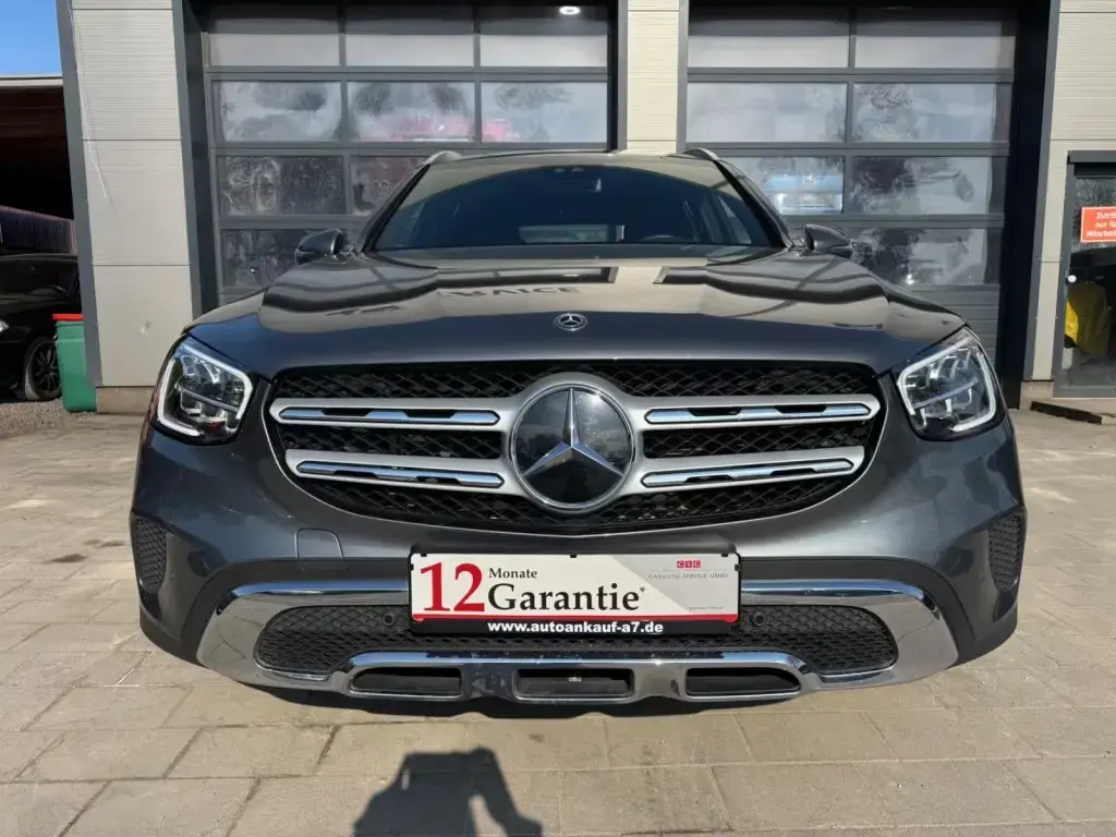 Main__Slider__Photo:Mercedes-Benz GLC-Class 200 4Matic 9G-TRONIC 11/2019-1